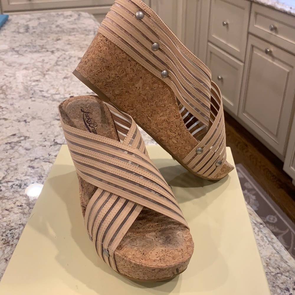 Lucky Brand Nude Wedges LK-Miller2